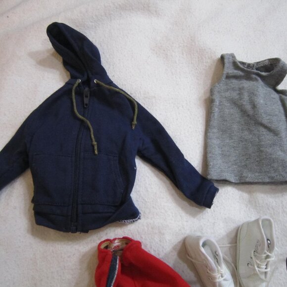 Tonner Matt O’Neill On the Court Athletic Outfit, for 17" Male Fashion Doll - Picture 4 of 8